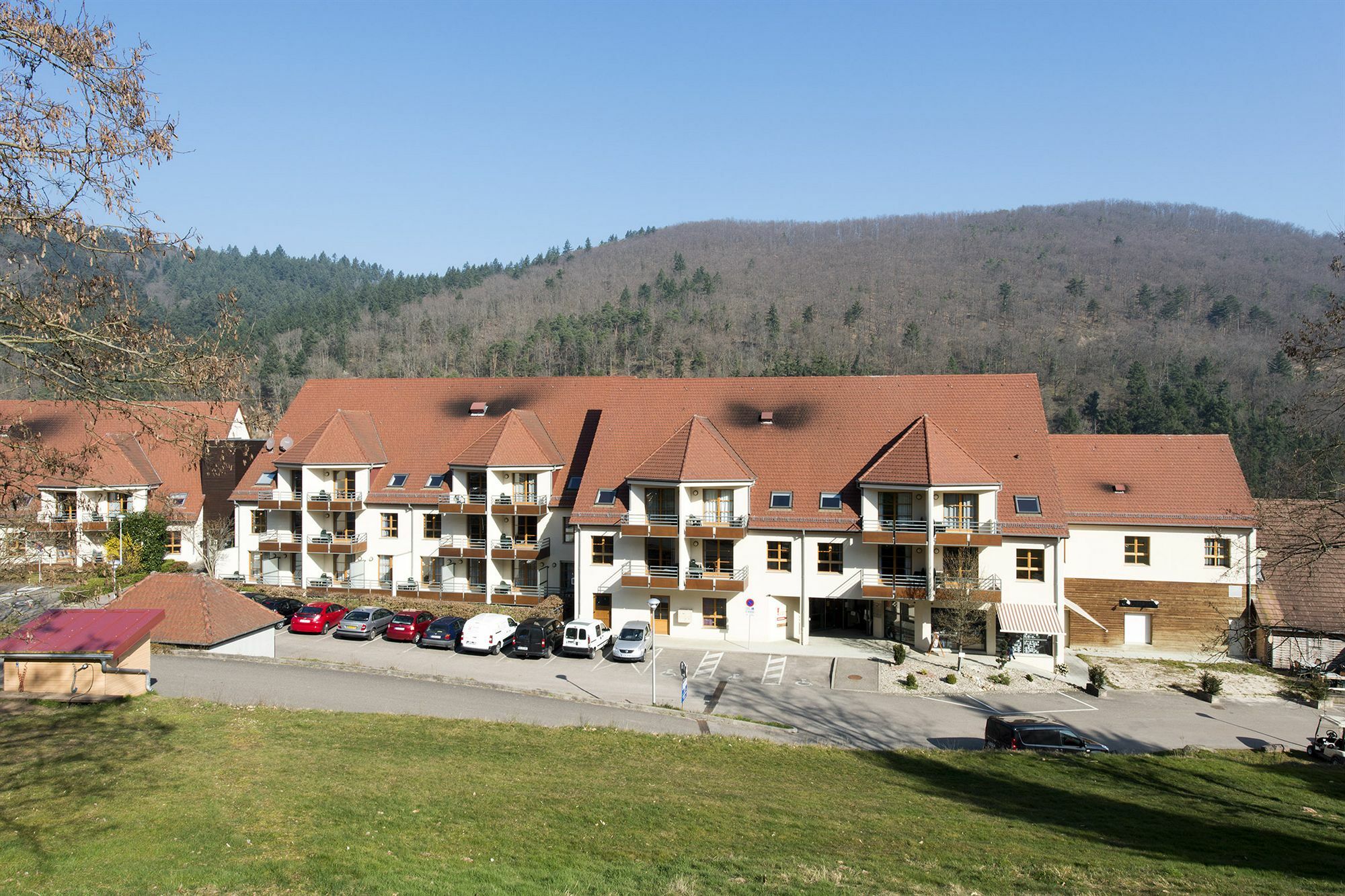 Aparthotel Goélia Le Domaine du Golf Ammerschwihr Esterno foto